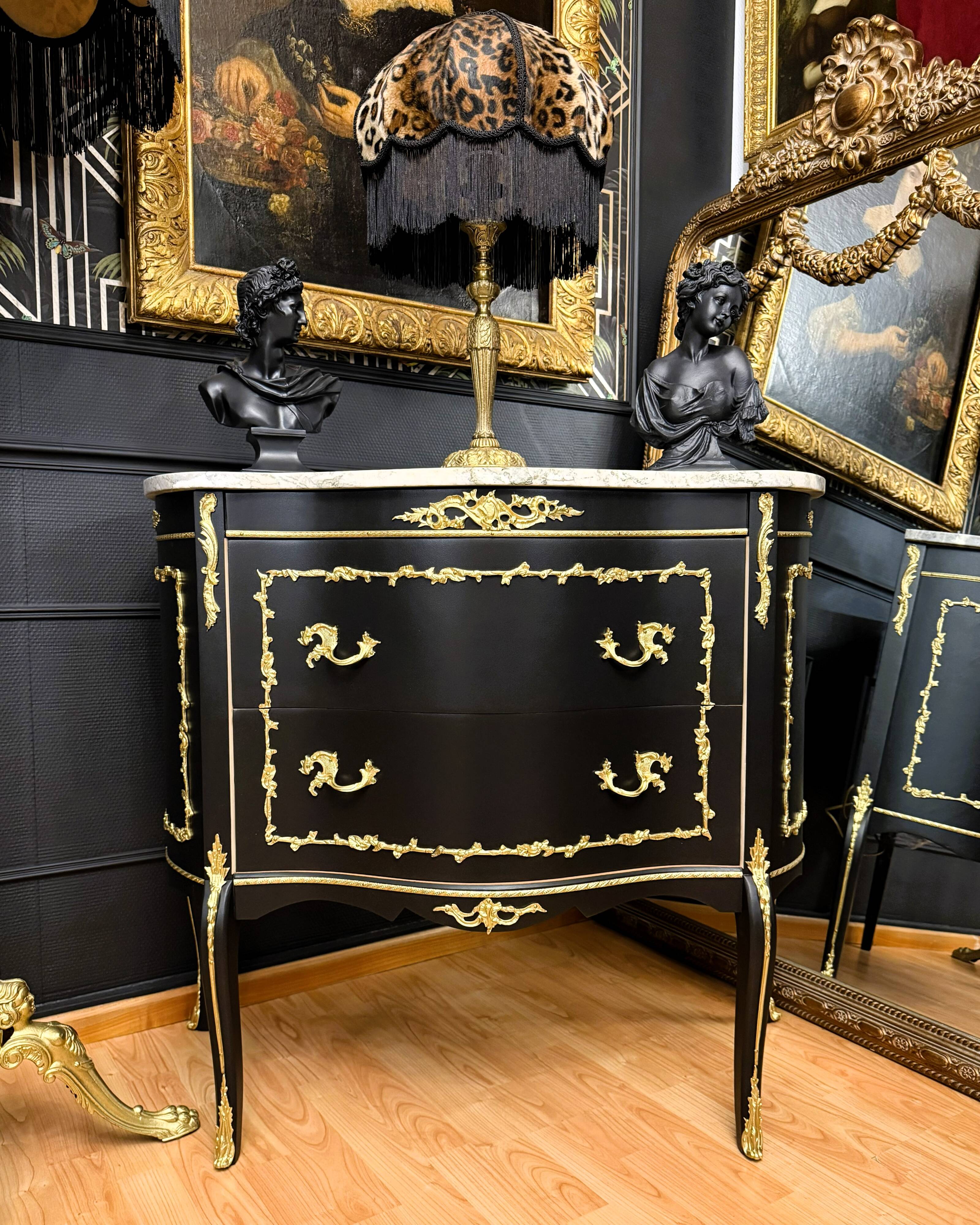 Curved commode in Louis XV style