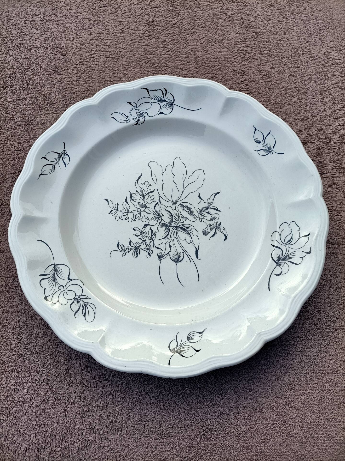 Large dish ~ Lunéville