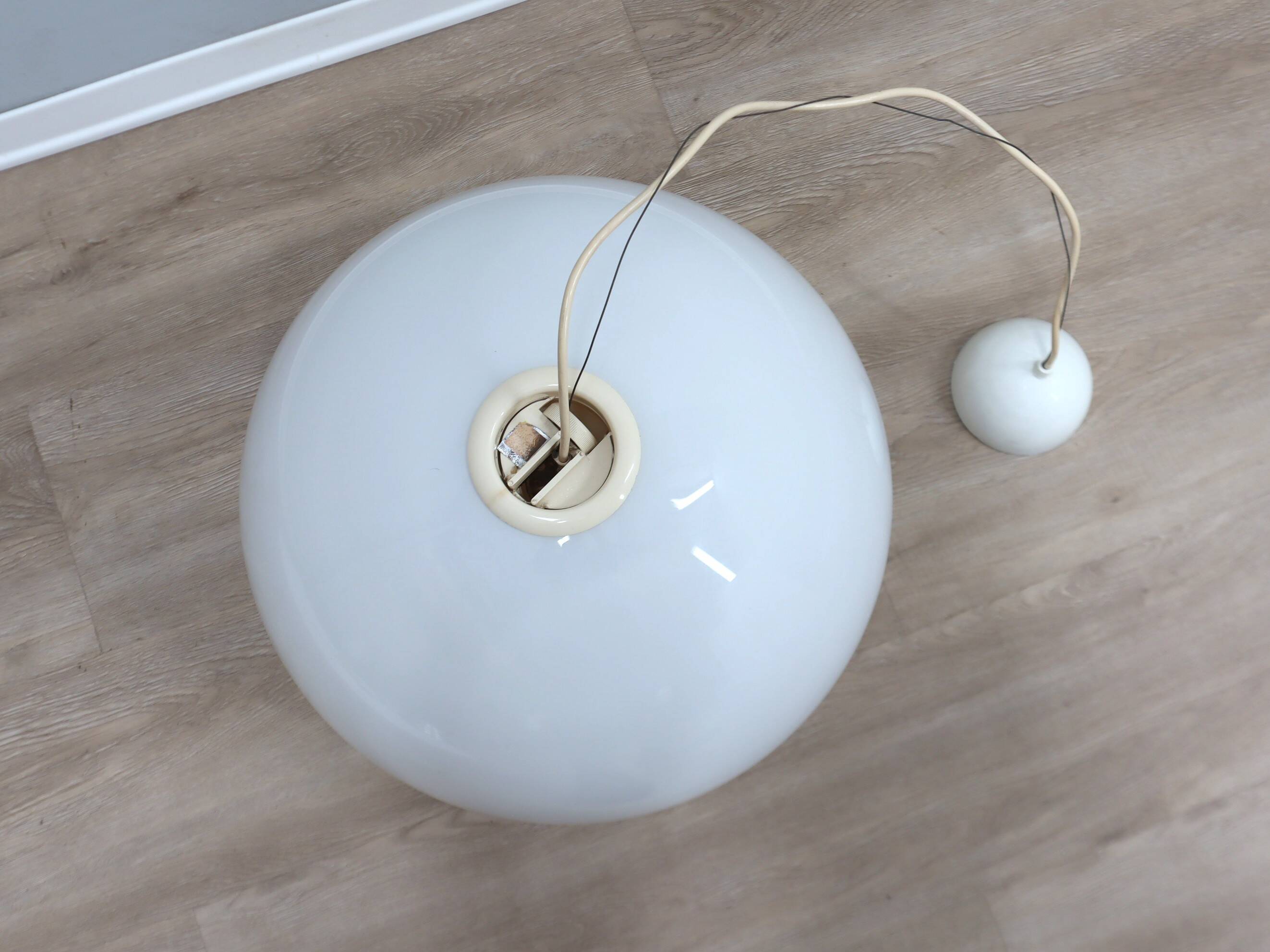 Vintage Black & White pendant glass lamp, Flos 1965