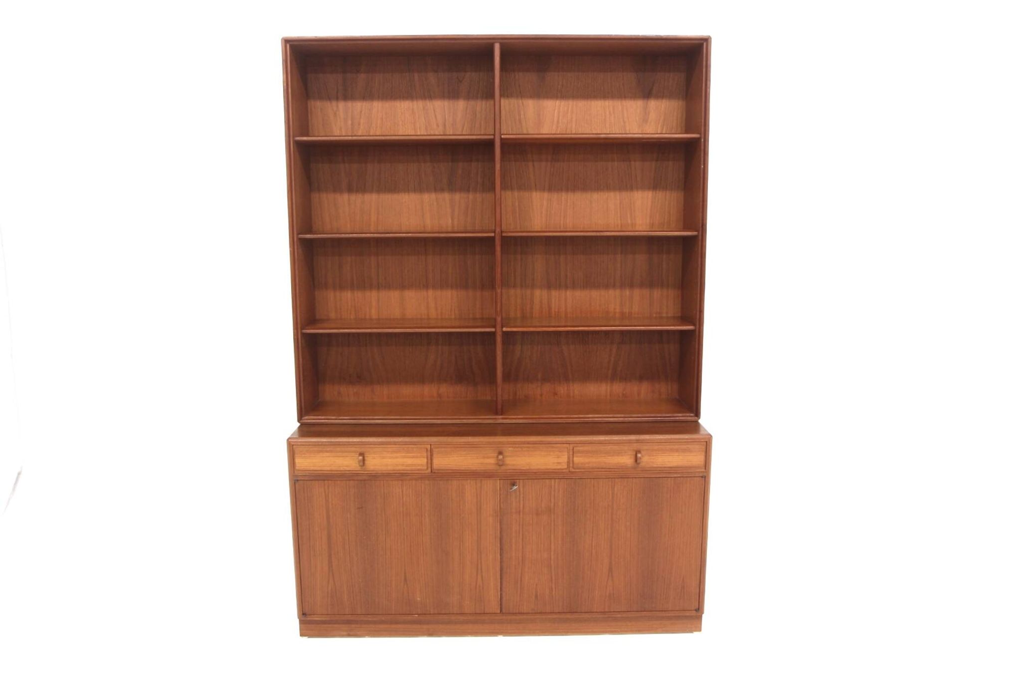 Scandinavian walnut bookcase by Bertil Fridhagen for Bodafors, Sweden, 1960