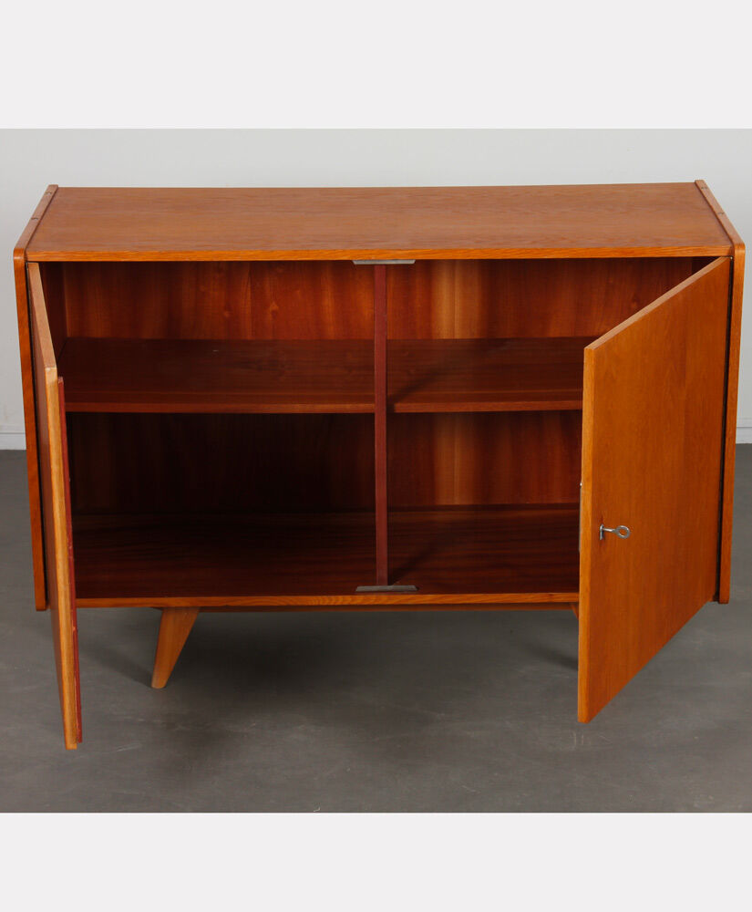 Commode par Jiroutek pour Interier Praha modèle U-450, 1960
