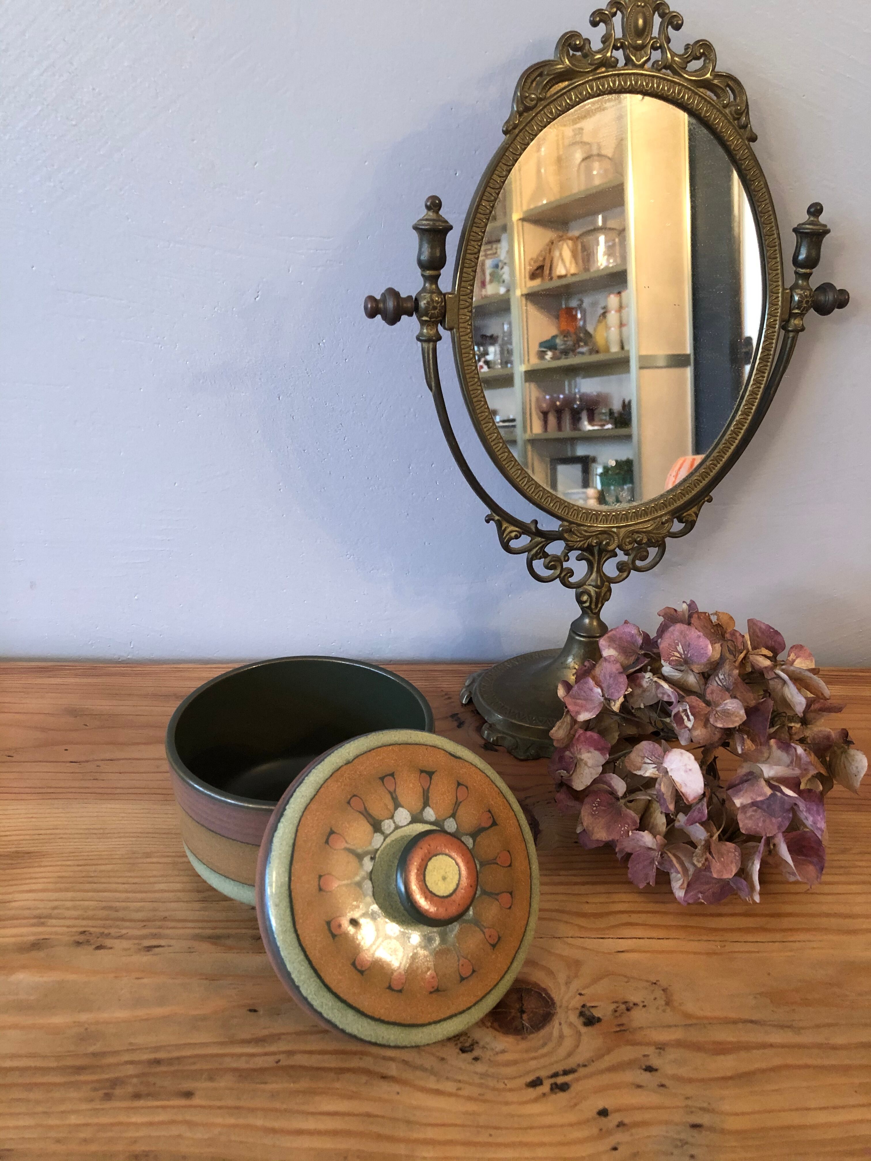 Ceramic box