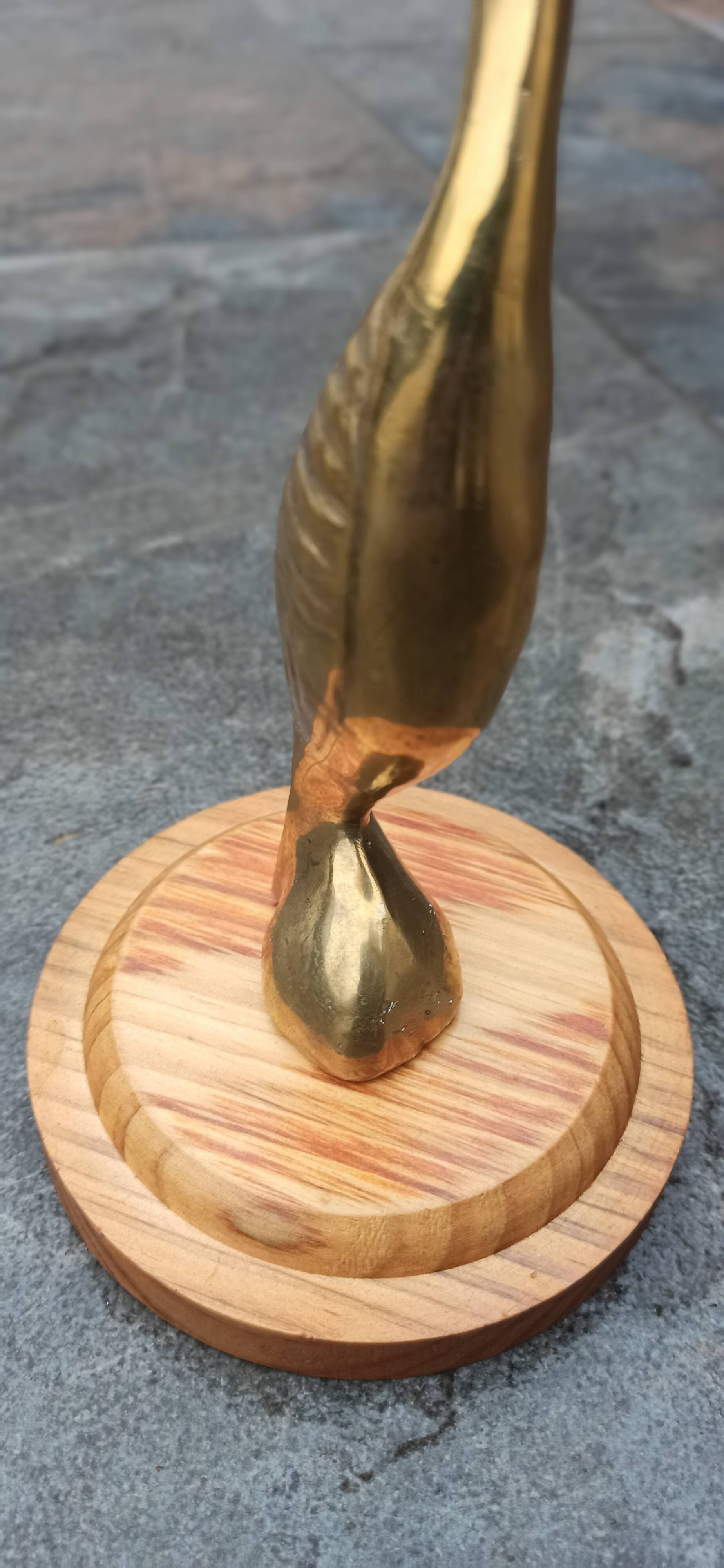 Cormoran vintage en laiton sur socle
