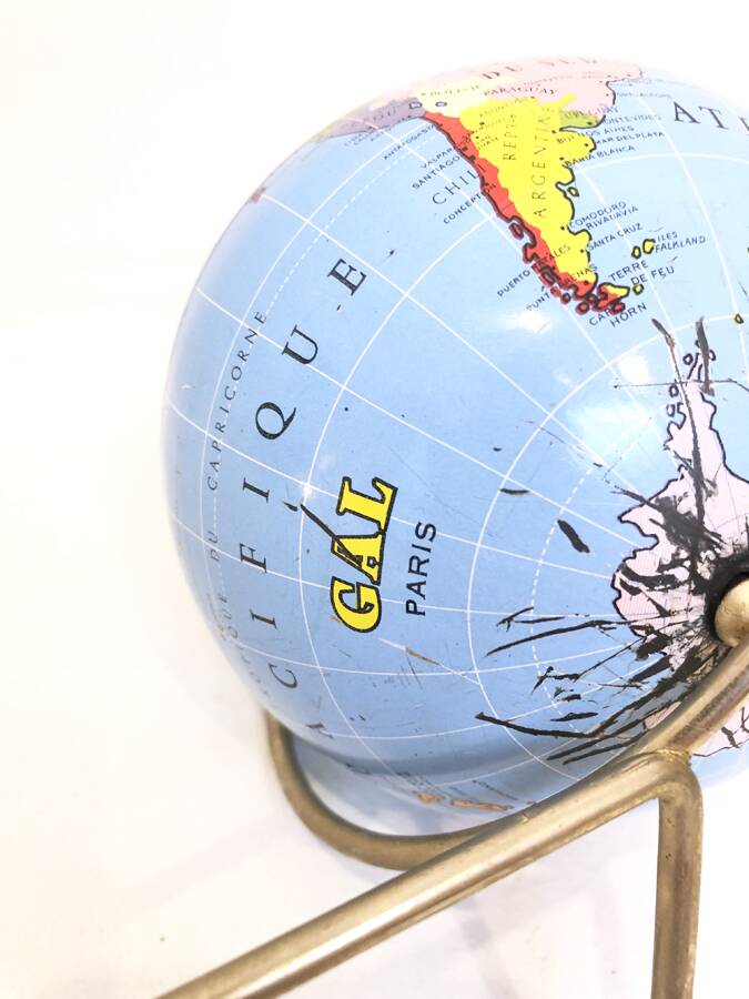 Globe piggy bank, 1950