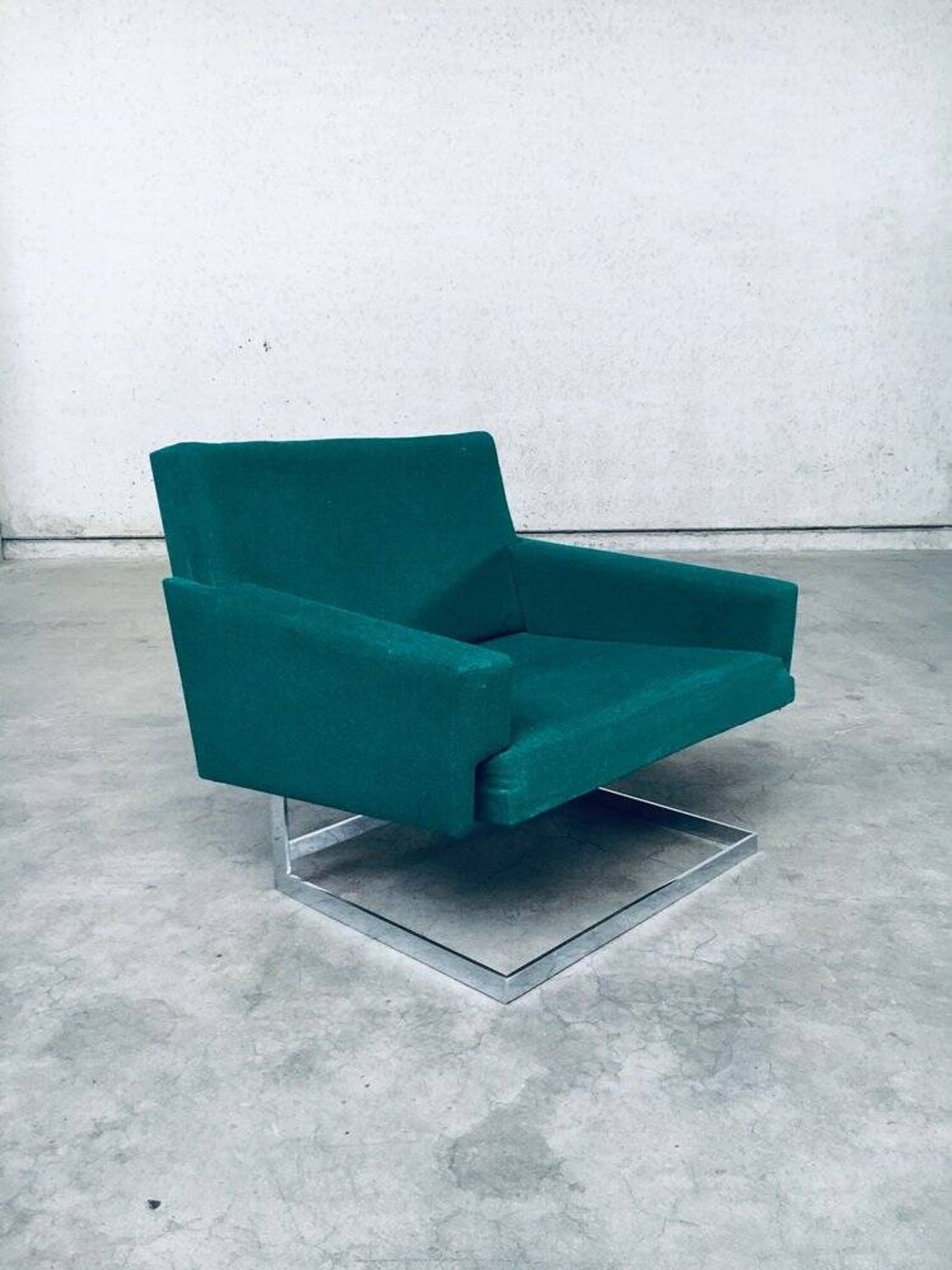 Mid-Century Modern Belgian Floating Lounge Chair, 1960s