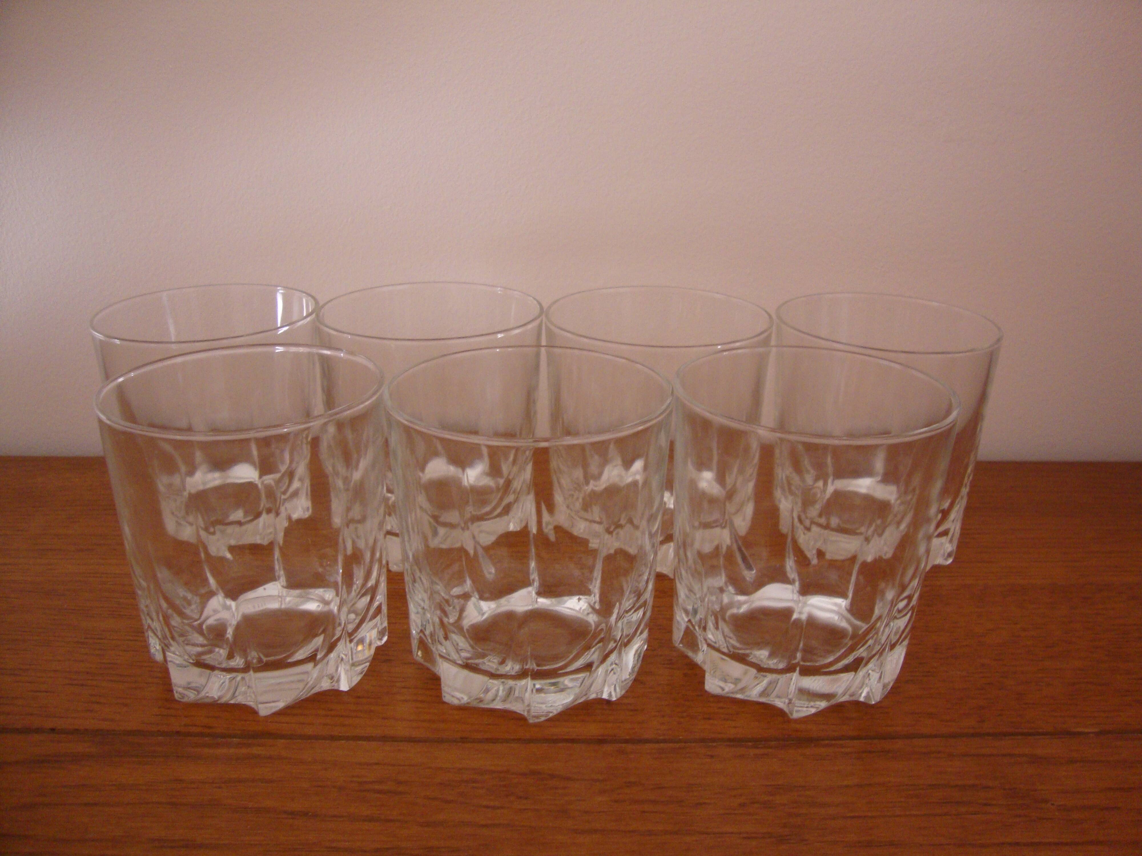 7 bevelled whiskey glasses
