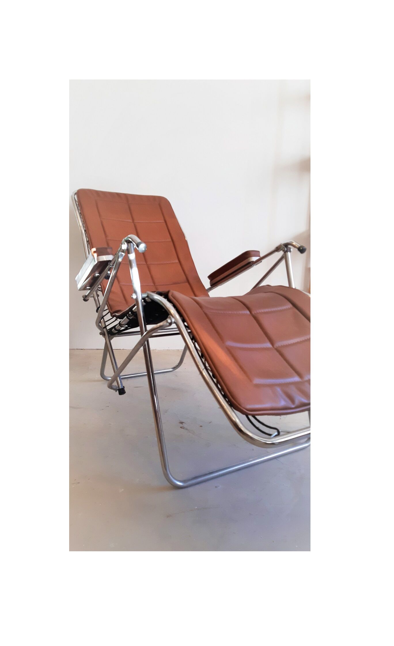 Chaise longue cuir vintage