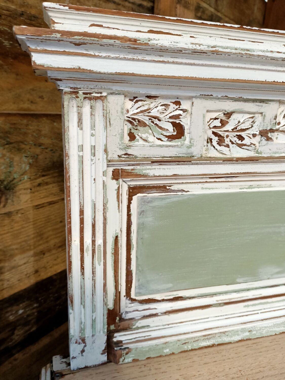 Patinated buffet service