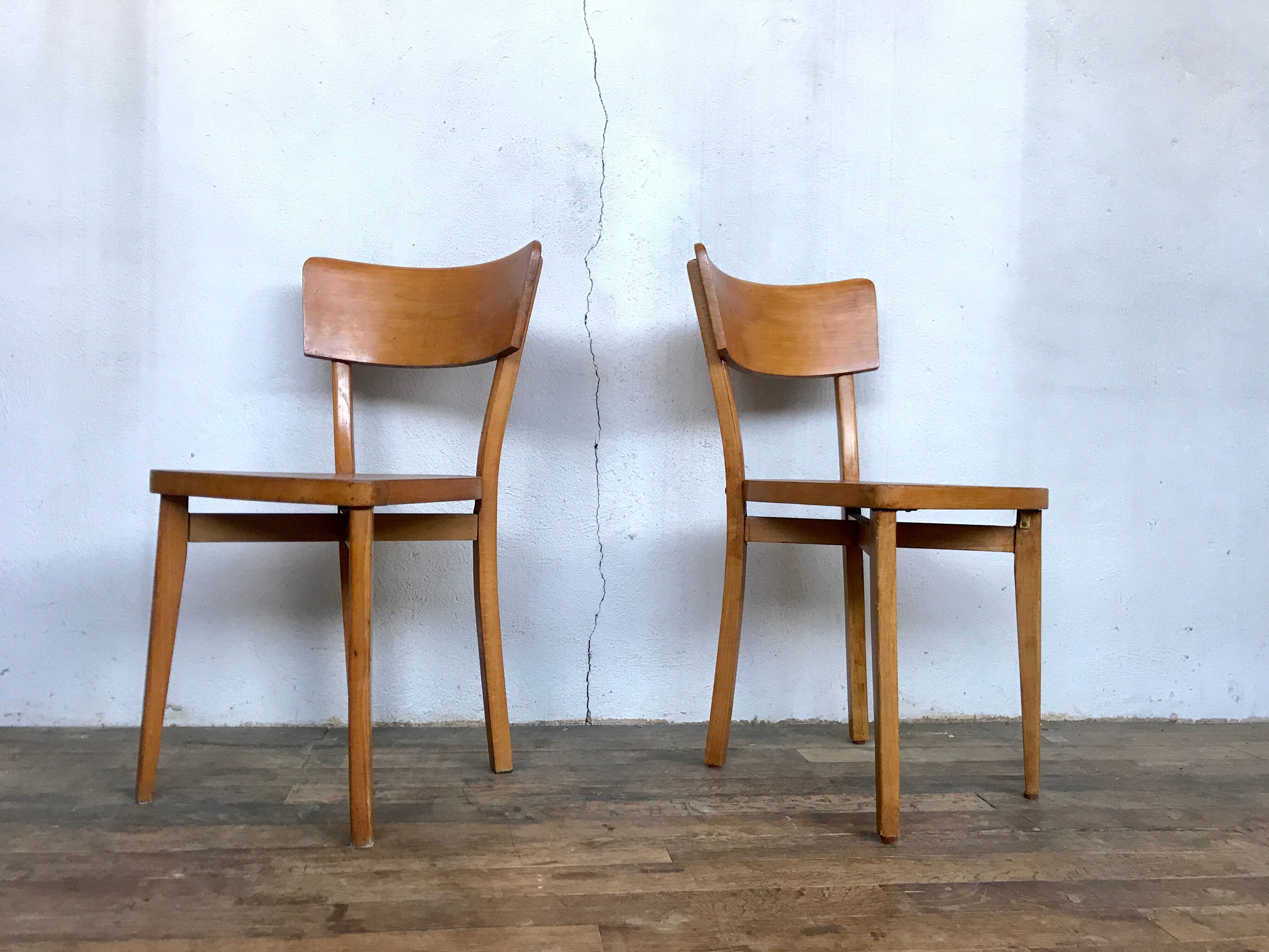 Pair of wooden chairs bistrot