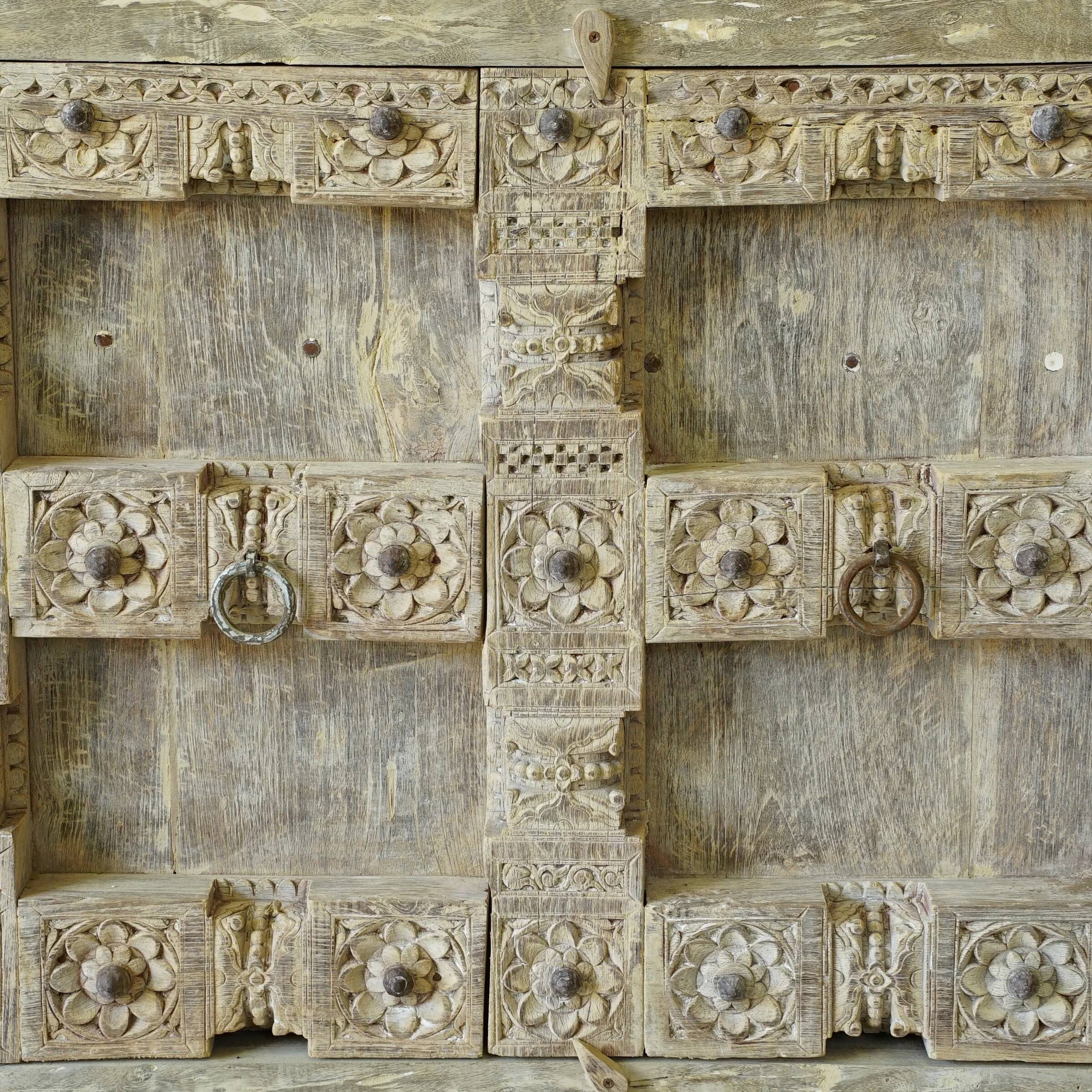Ashta - Buffet indien sculpté n°5