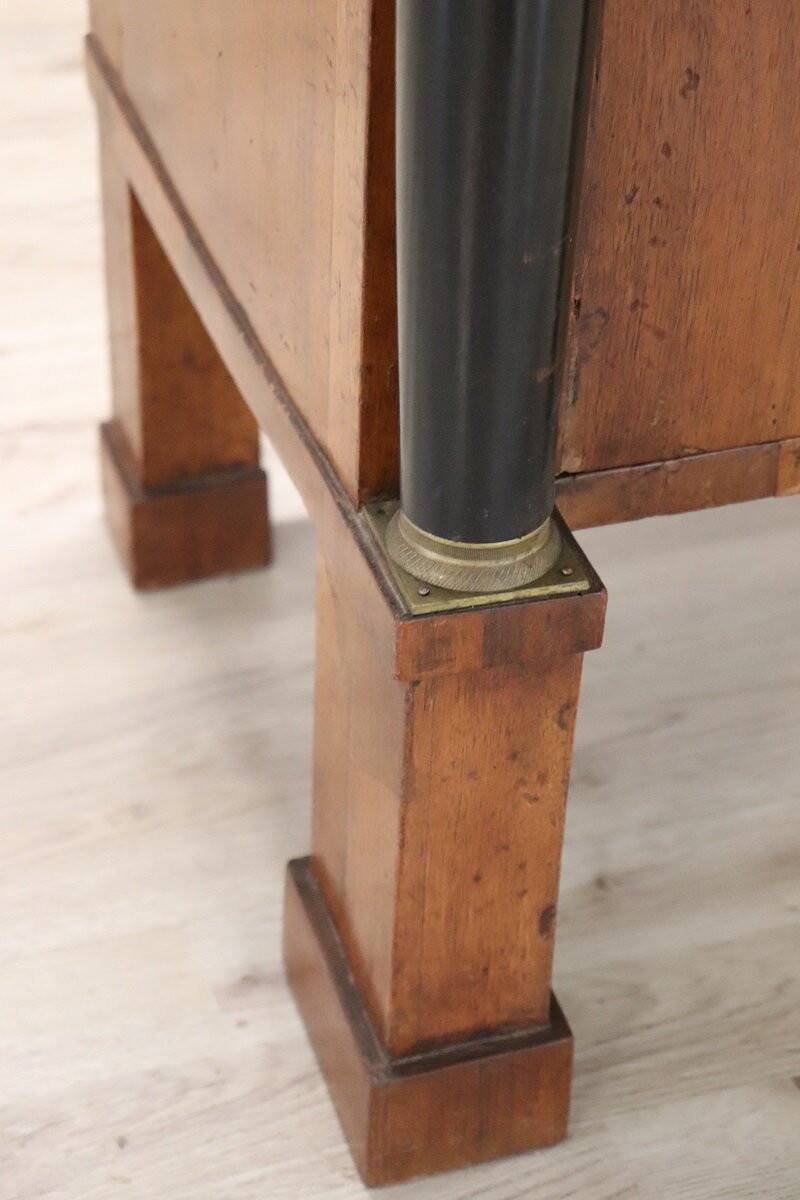 Antique nightstand in walnut, Italy early 19th century