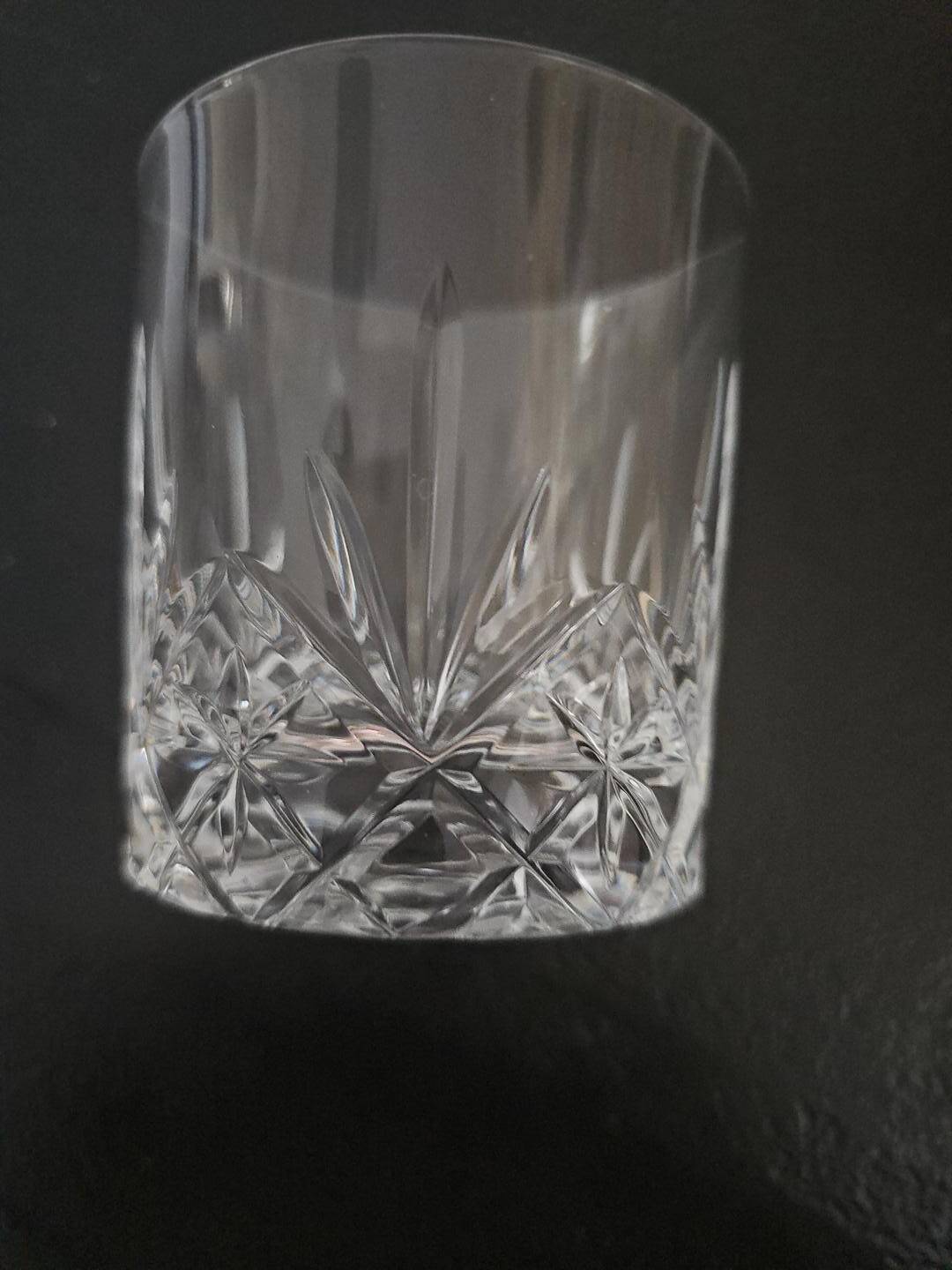 5 anciens verres à whisky en cristal taillé – belle qualité