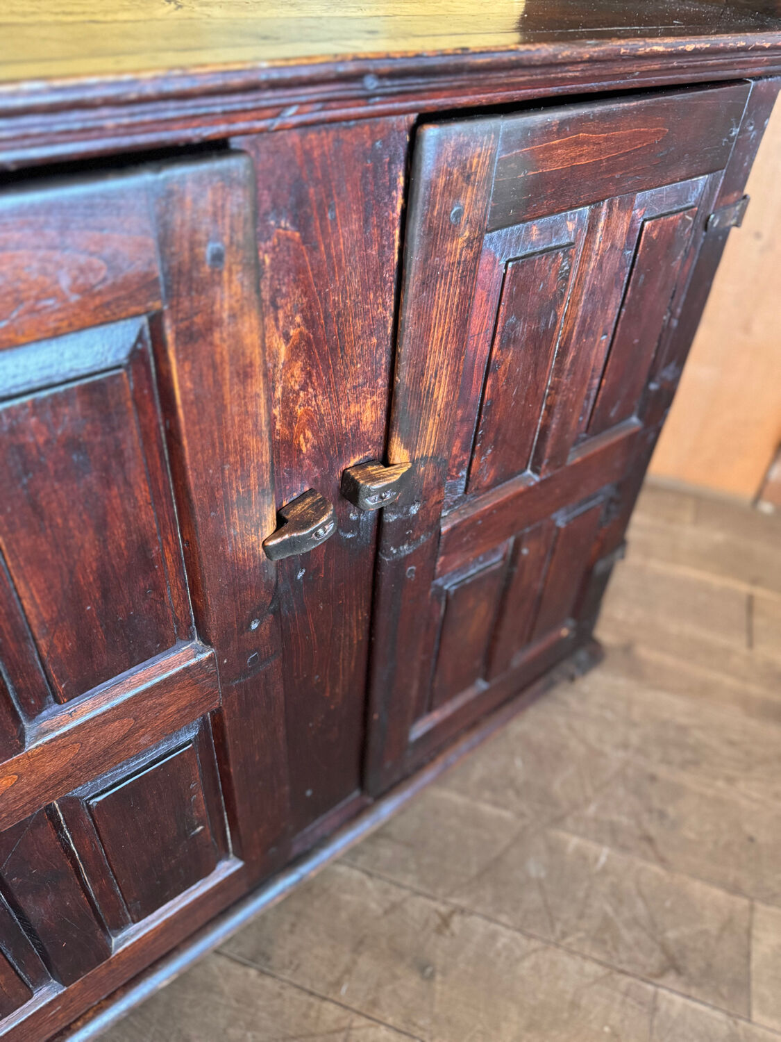 Cévenol sideboard in chestnut from the 18th/19th century