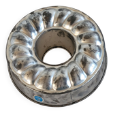 Cake mold