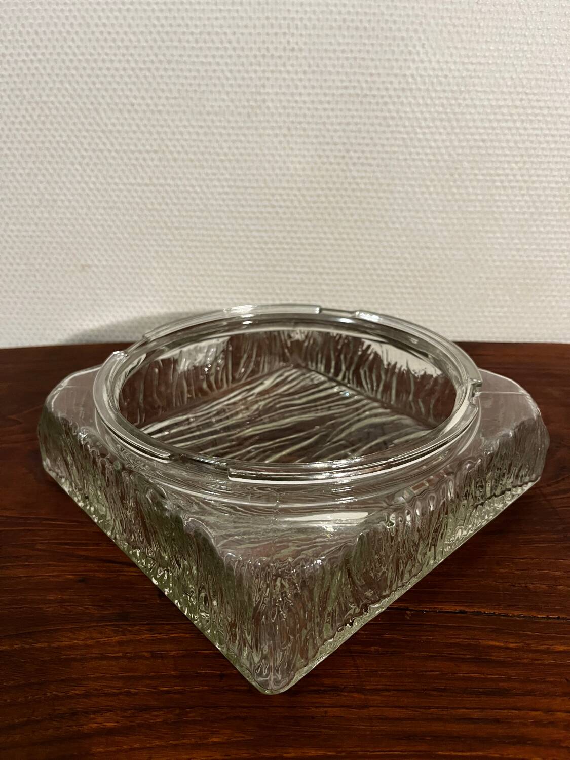 Chiseled glass pendant ceiling light