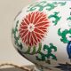 Lampe de table chinoiserie française en porcelaine et laiton, années 1940