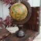 Paire de serre livres mappemonde vintage