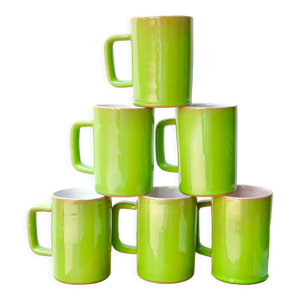 Six mugs de Paul Badié, poterie