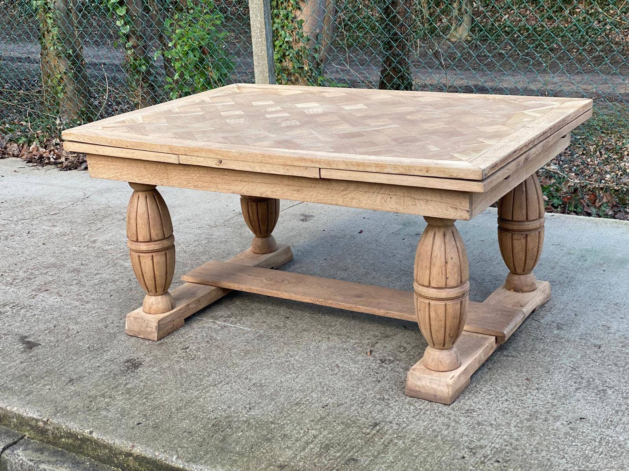 Table de monastère art déco extensible rénovée en chêne brut 250cm