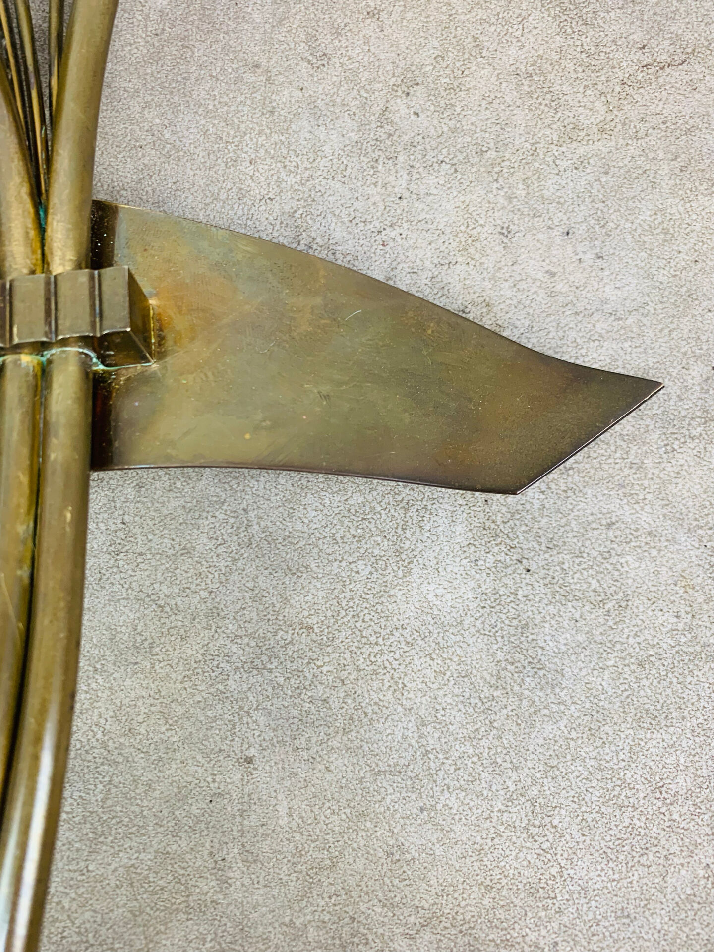 Pair of 1950s wall lights in brass and opaline tulips, Lunel/Arlus