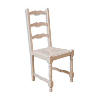 Cream wood chair
