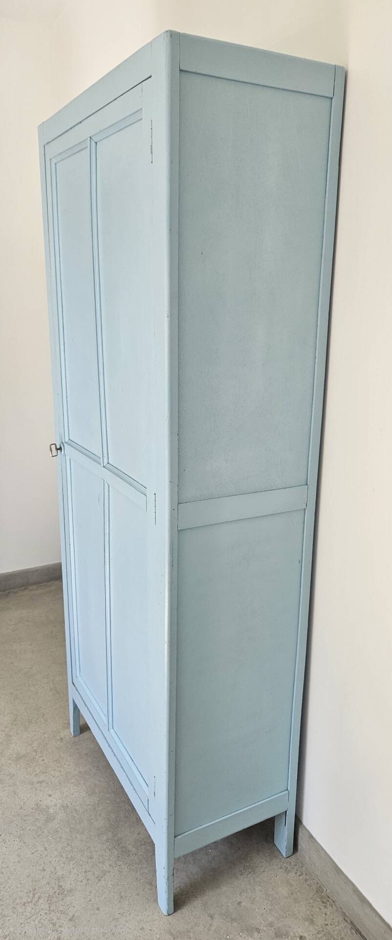 Armoire parisienne àcienne lingère meuble rangement vintage bleu