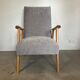 Fauteuil vintage retapissé en gris clair