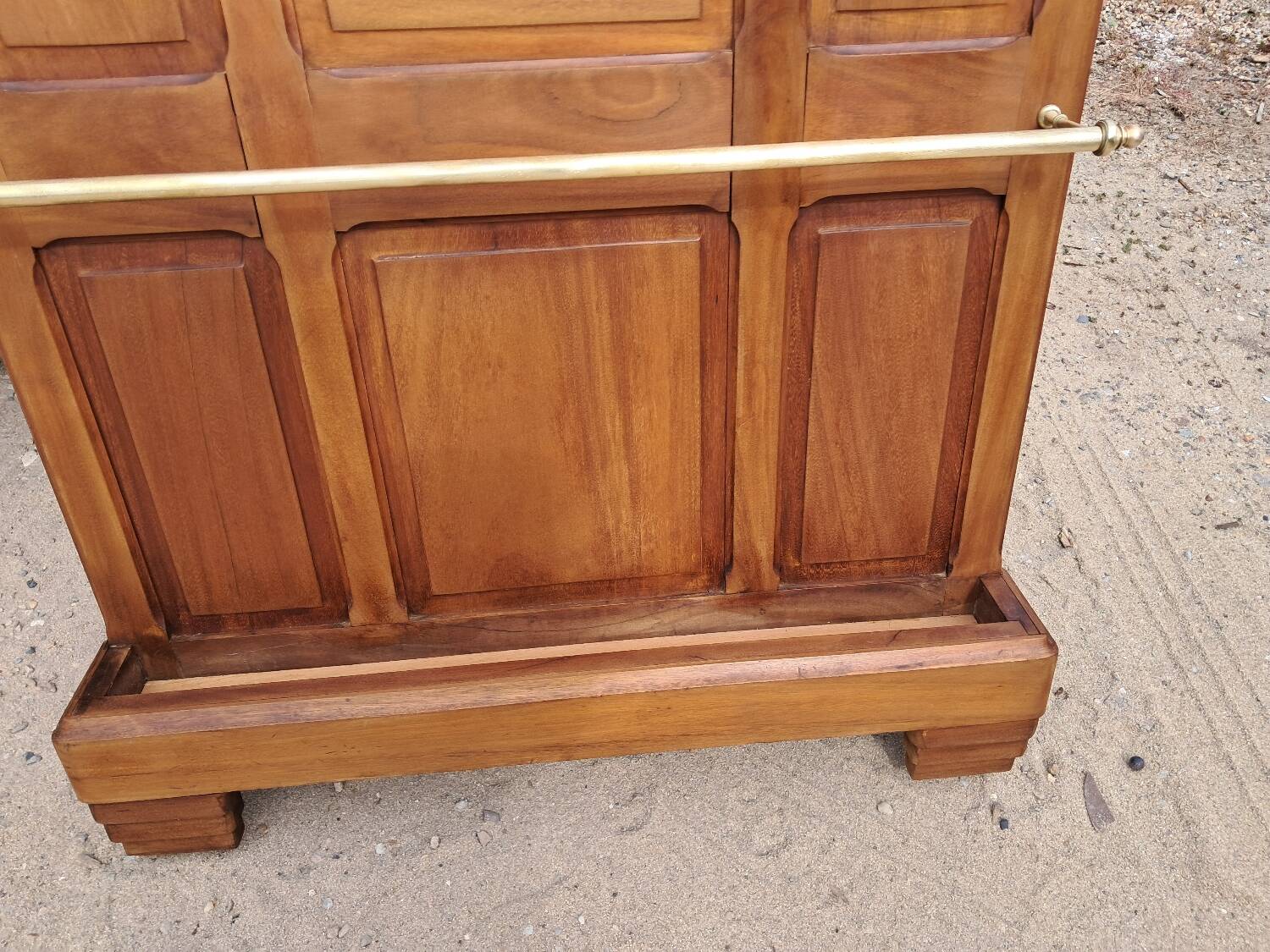 Art deco coat rack
