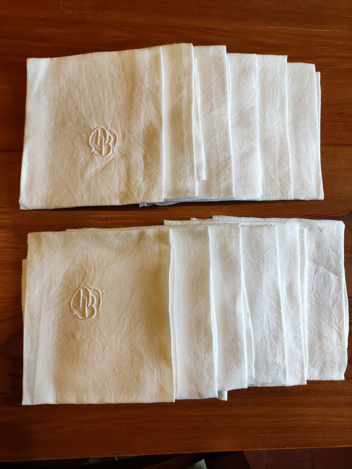 12 napkins Monogram DB