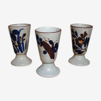 Set of 3 mazagrans in glazed sandstone floral decoration