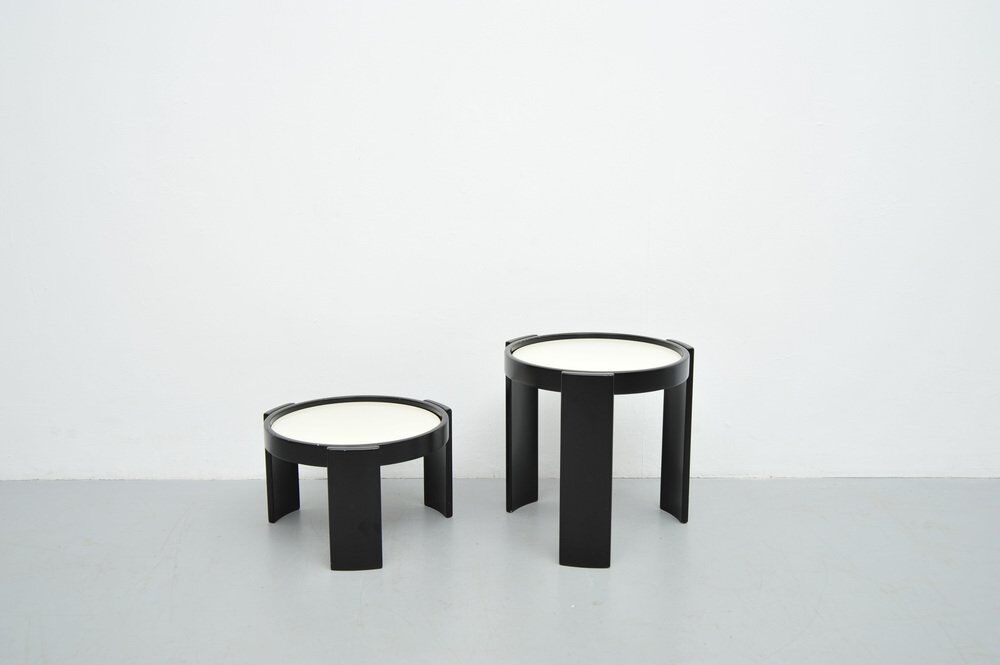 Set of 2x Model 780/783 tables by Gianfranco Frattini for Cassina