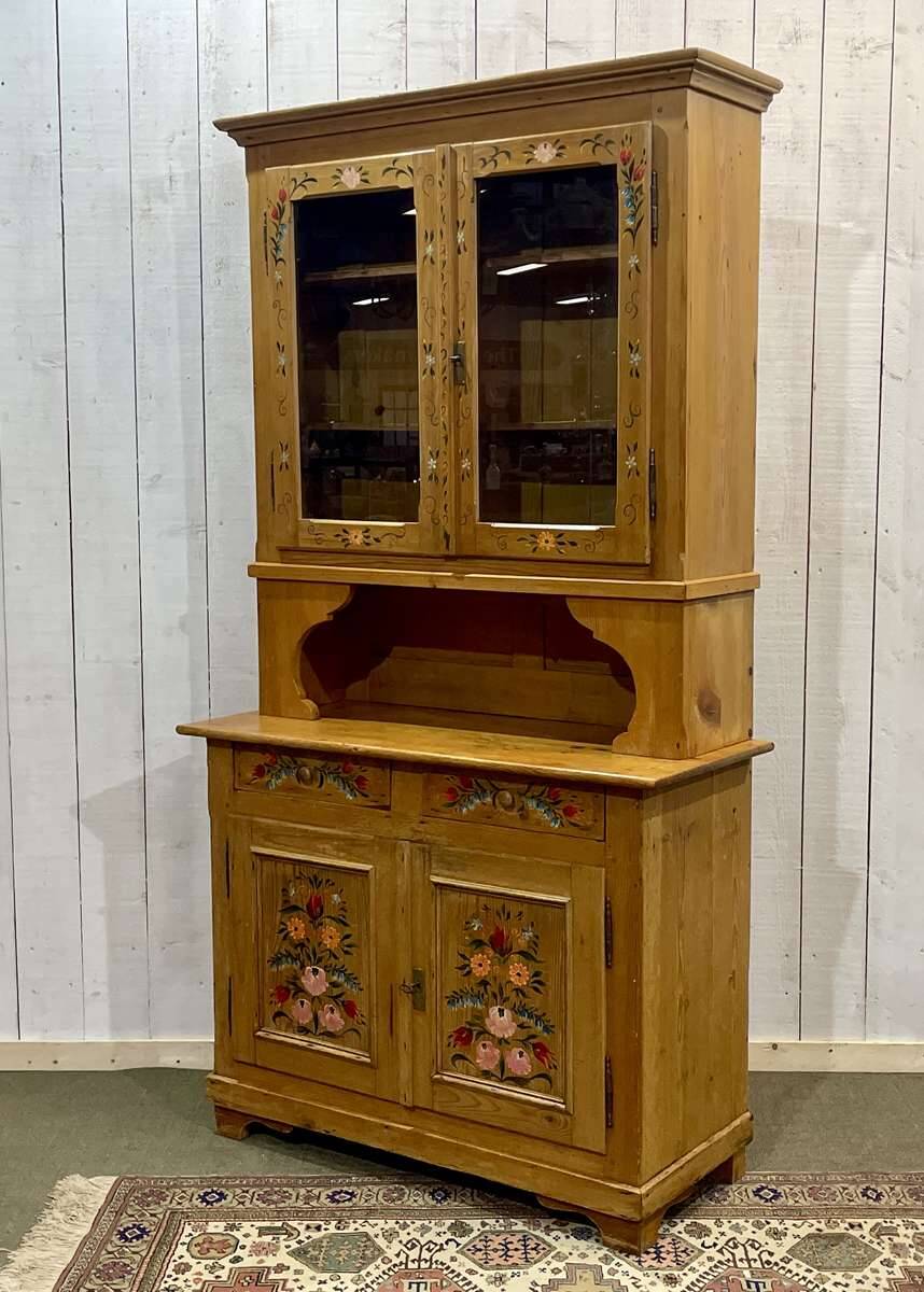Two-piece pine sideboard from the 1930s