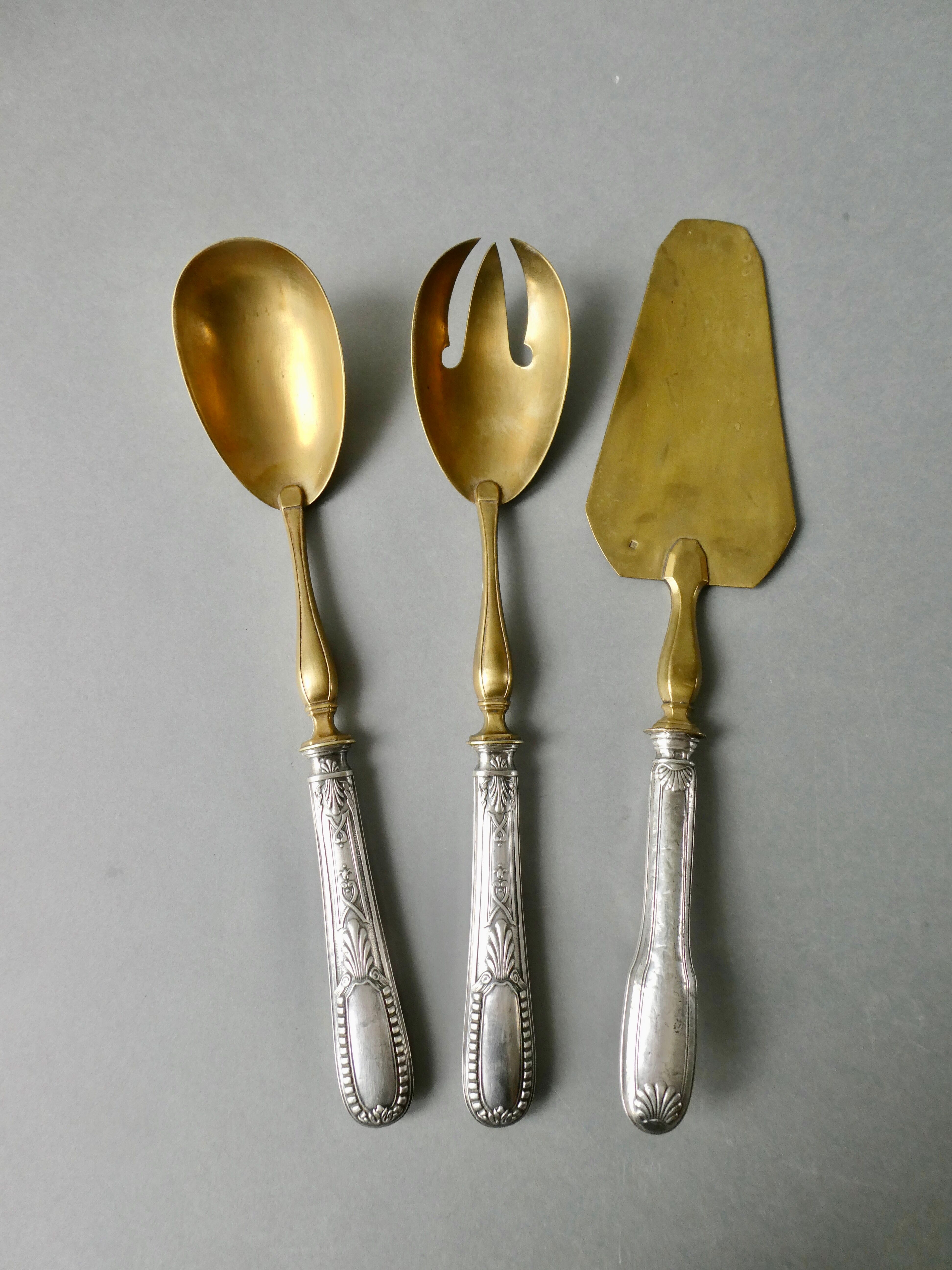 Silver salad cutlery and pie shovel
