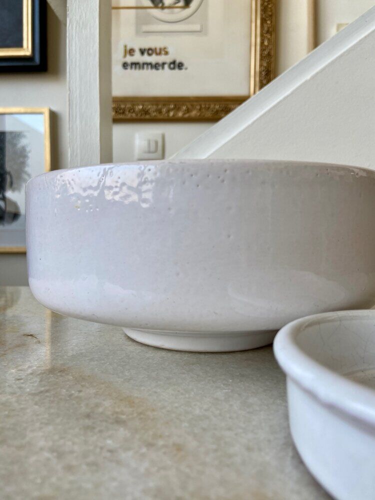 White ceramic pot and saucer ⌀ 20 cm