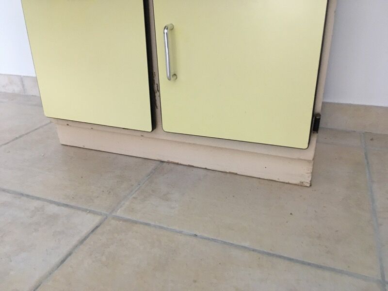 Formica kitchen buffet pale yellow
