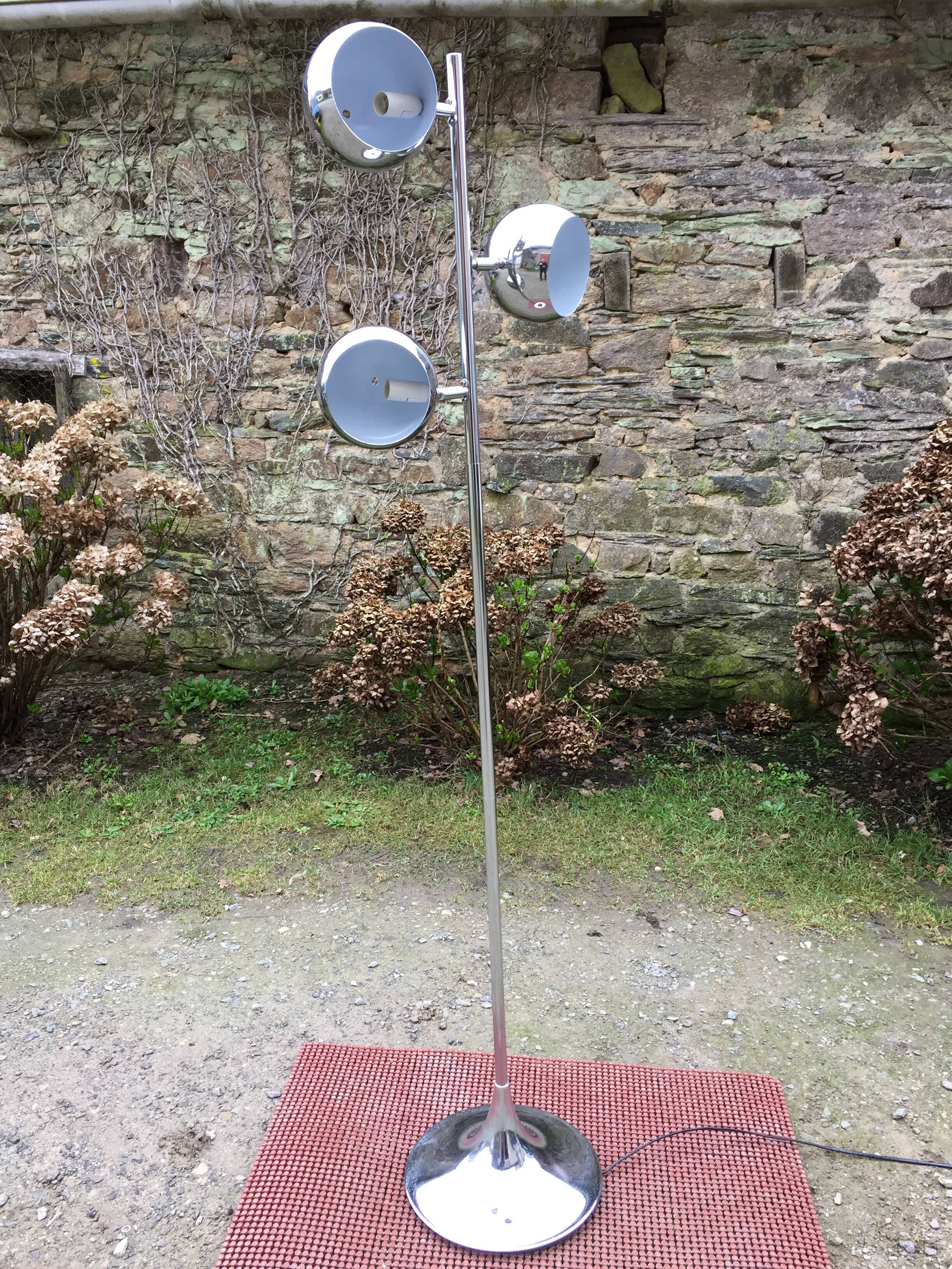 Lampadaire vintage eyeball en métal chromé