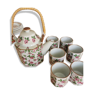 Decor tea set deposited