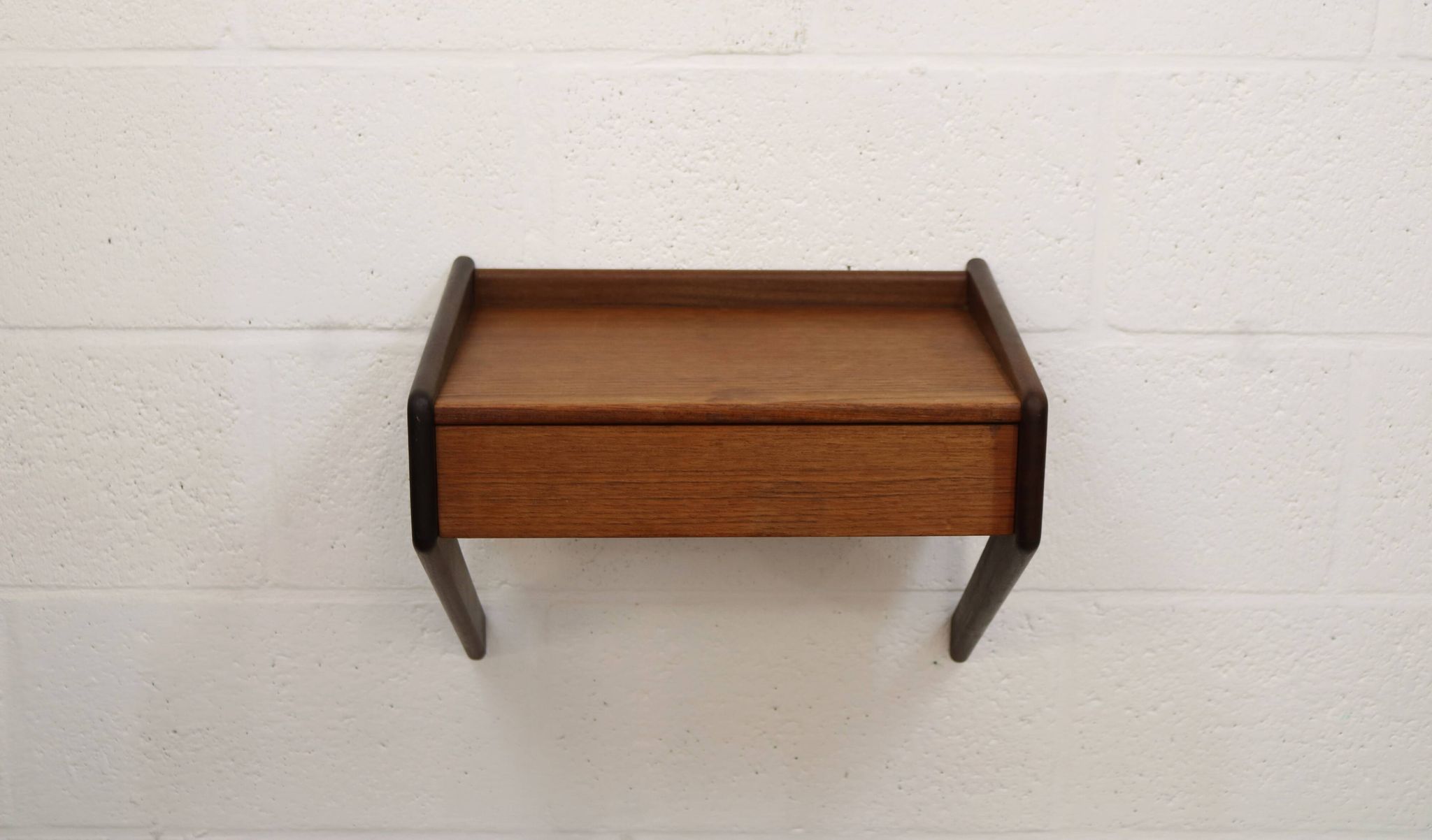Floating nightstand  in teak wood by Sigfred Omann for Olholm Mobelfabrik