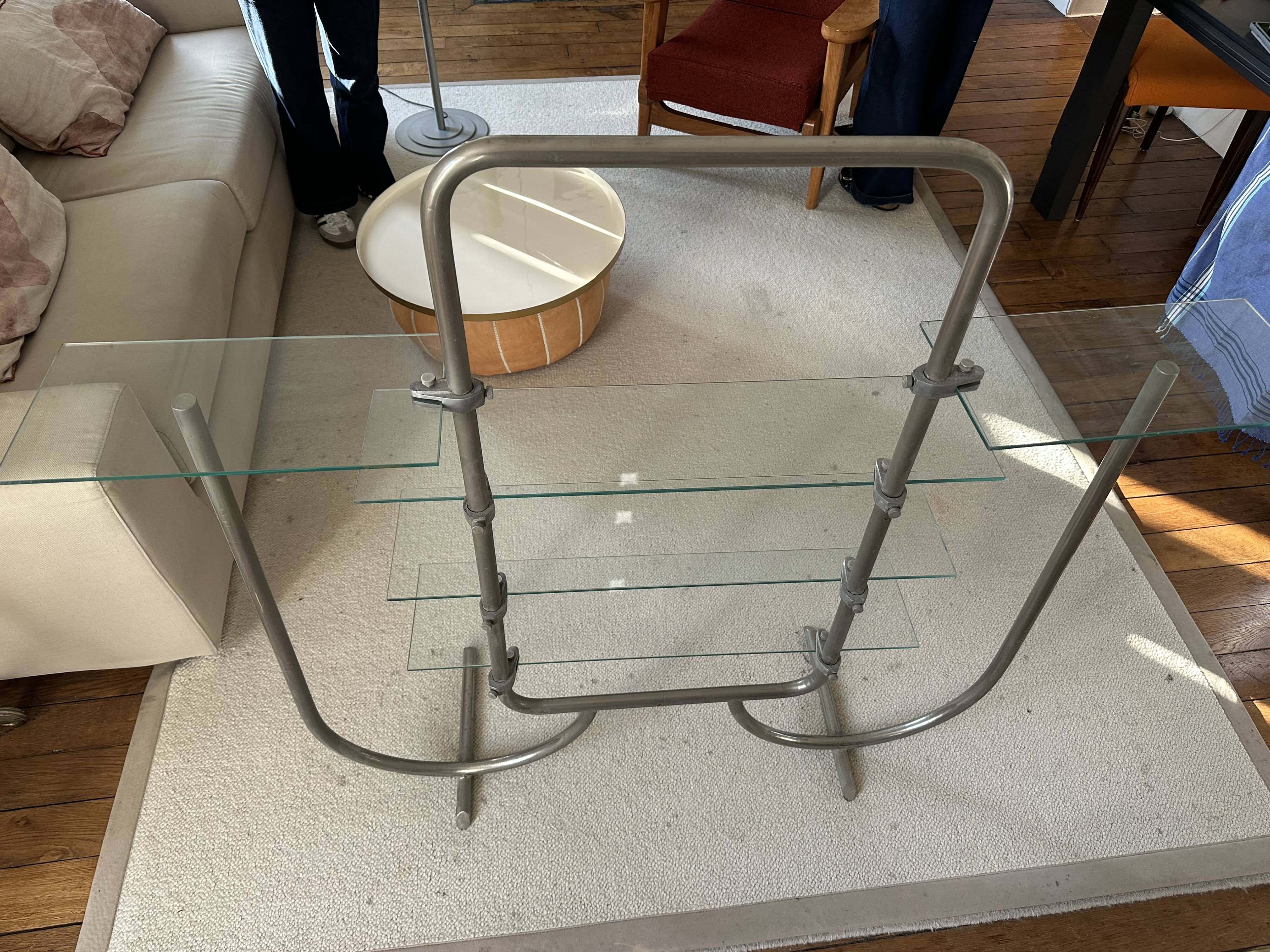 Etagere