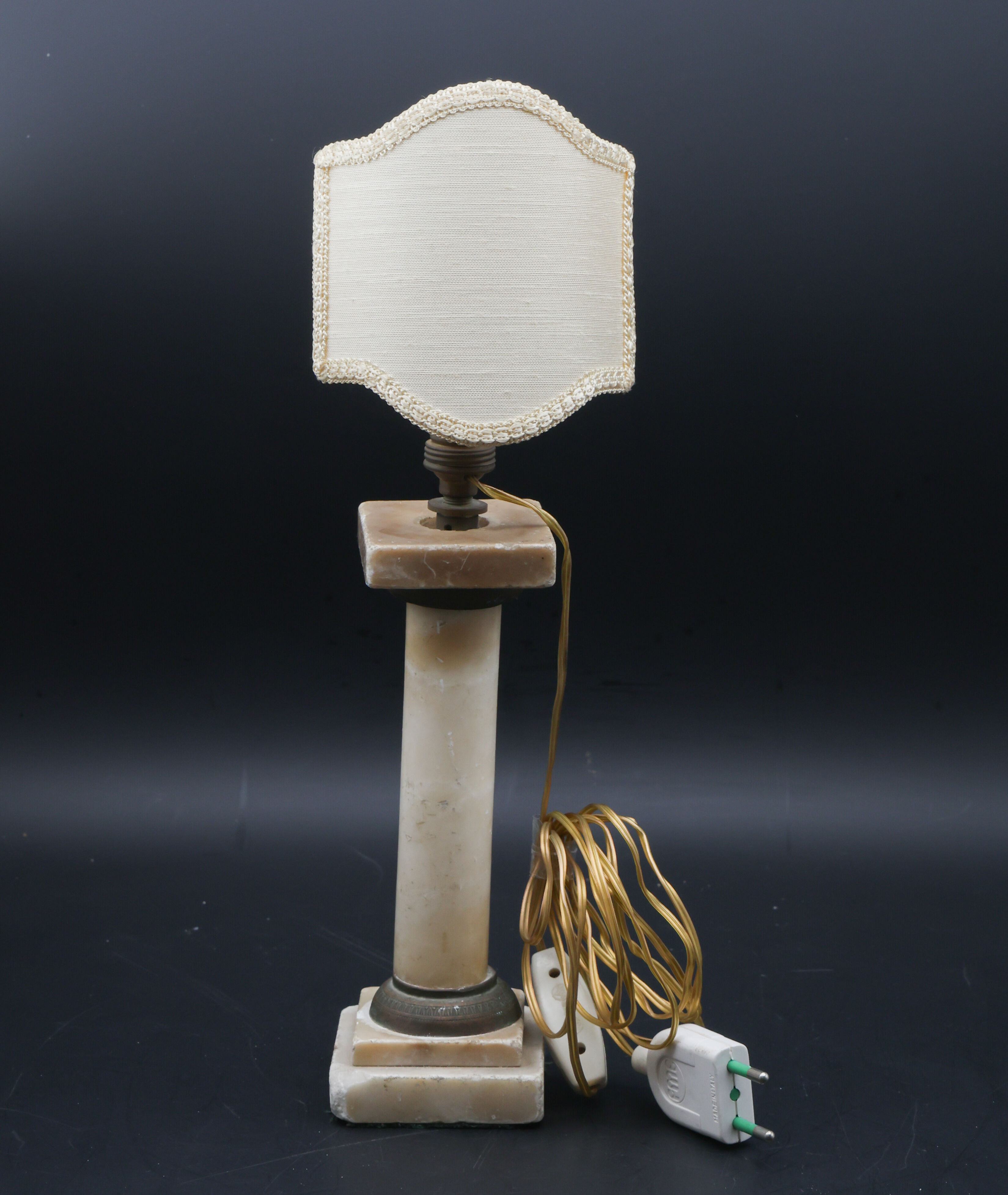 Vintage Art Decò Alabaster Table Lamp