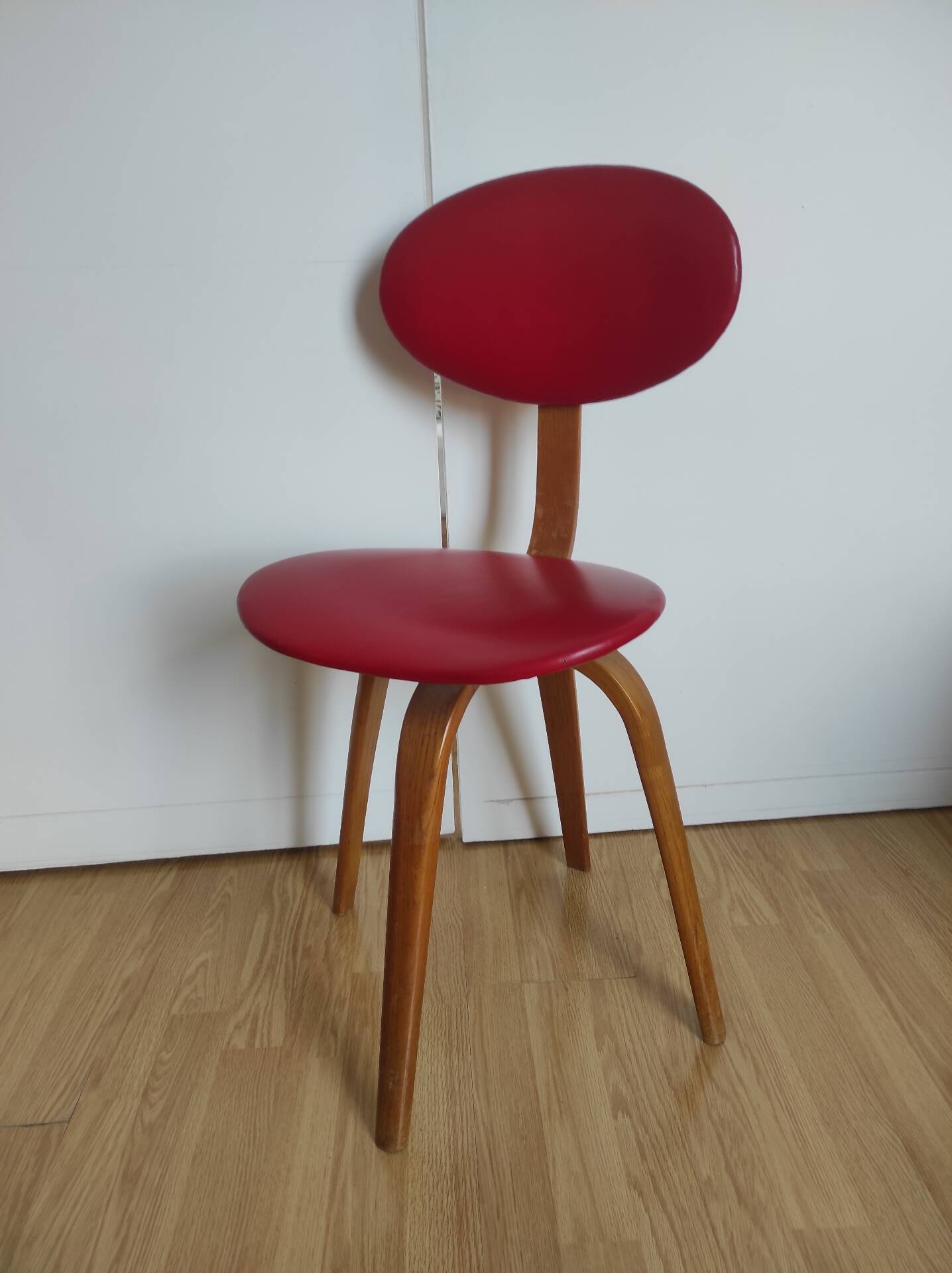 Vintage Bow-Wood chair by Steiner - red seat and dark wood