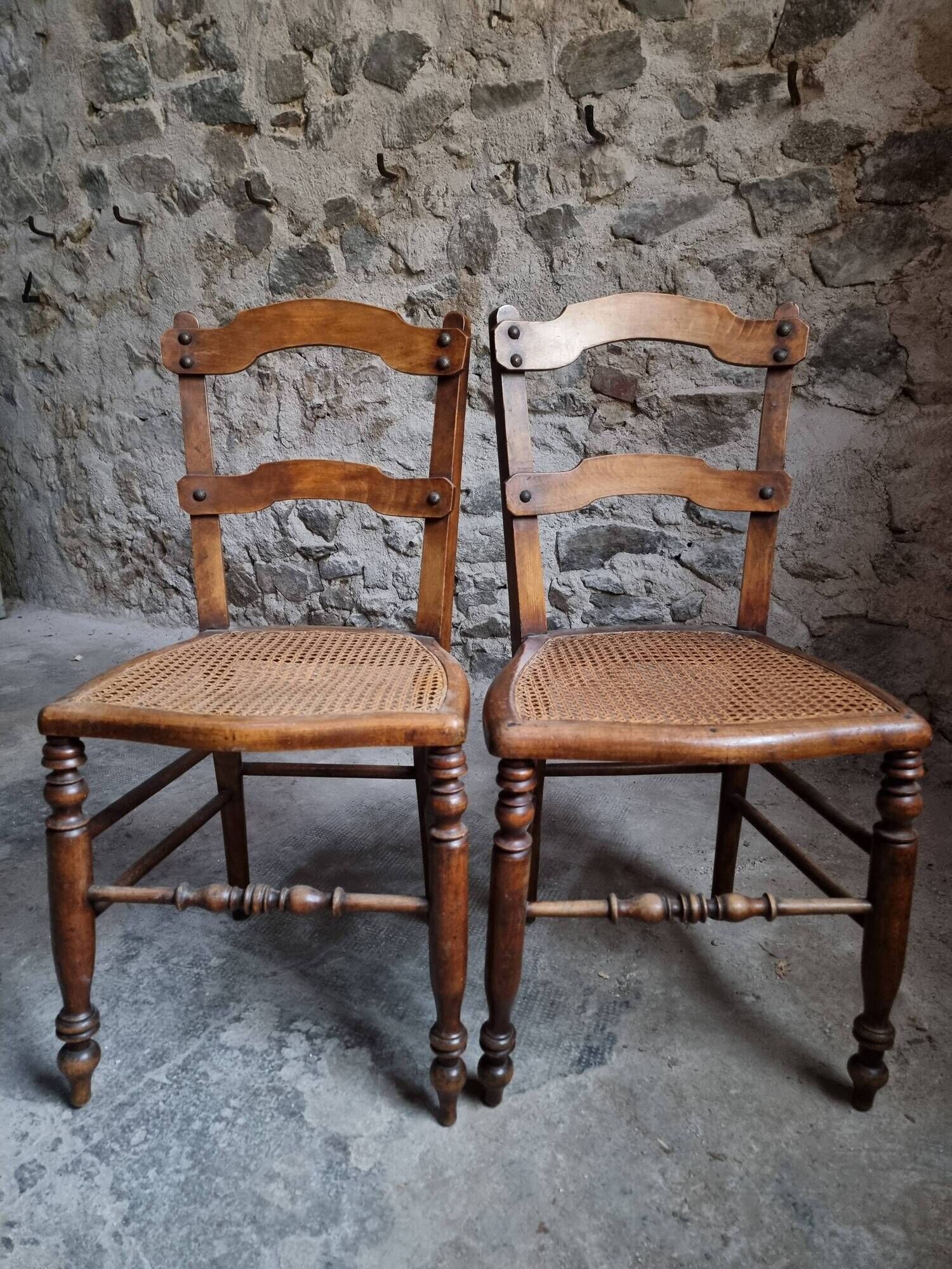 Set of 4 antique dining chairs with caned seats, beech, France, circa 1900–1920.