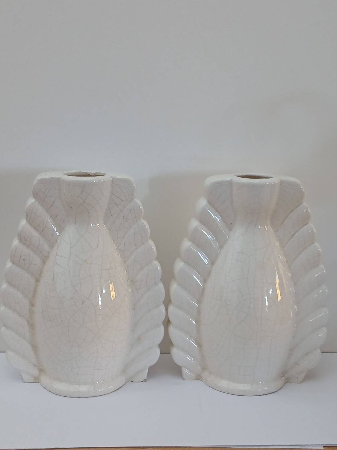Duo de vases en céramique blanche craquelée Néo Art Déco France