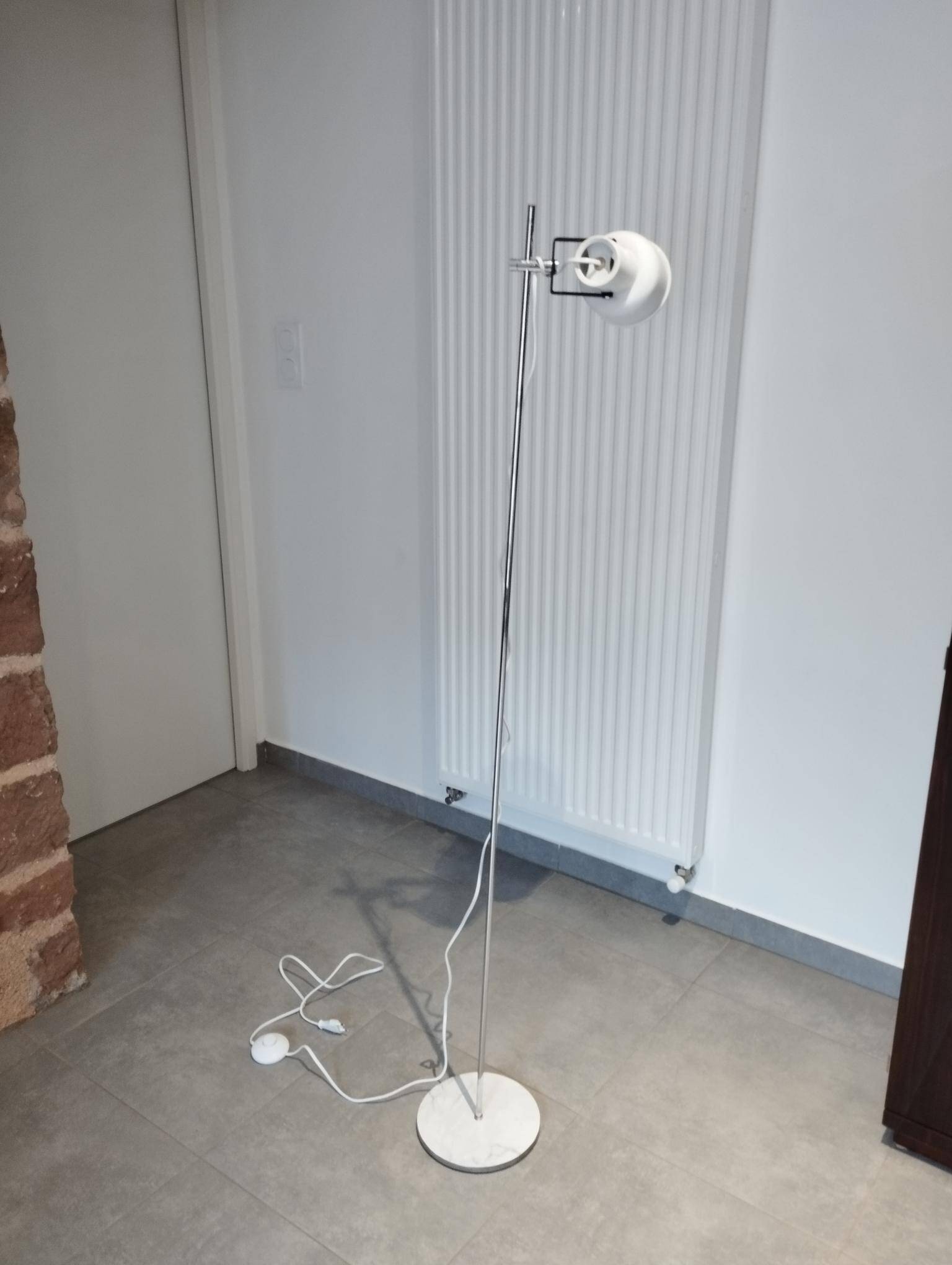 Space-Age Lamp - Scandinavian design floor lamp - adjustable vintage era