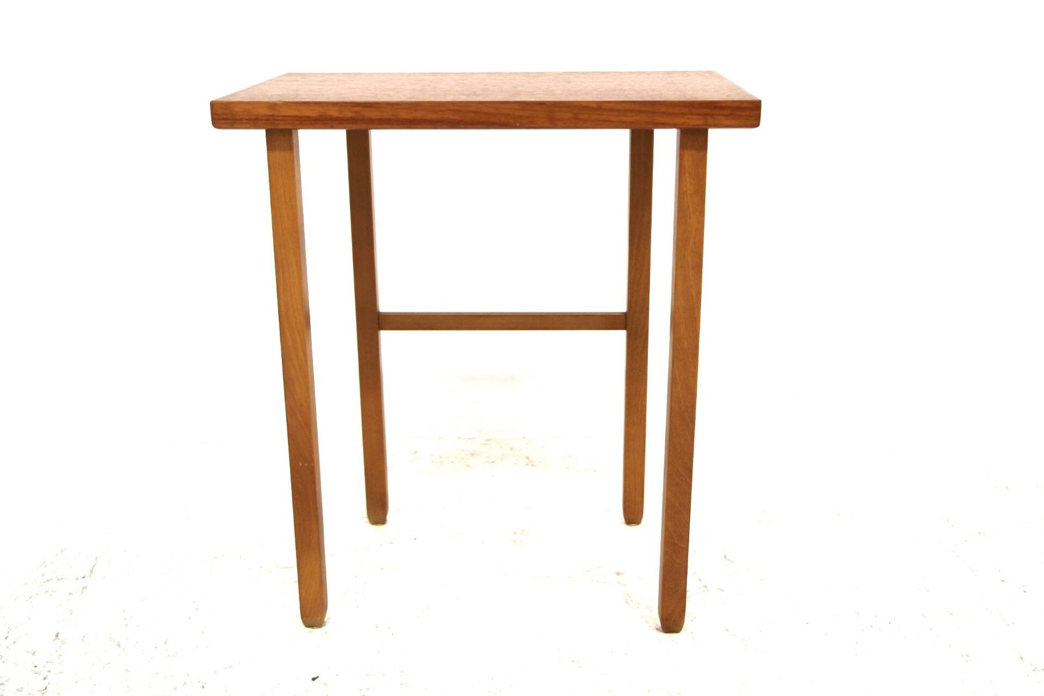 Table d'appoint scandinave en teck et en chêne, Suède, 1960
