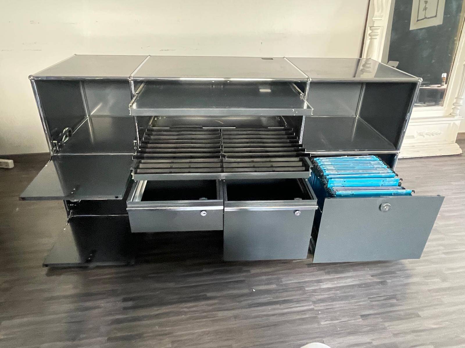 Bureau USM Haller – Gris Anthracite – Configuration complète - à Bordeaux