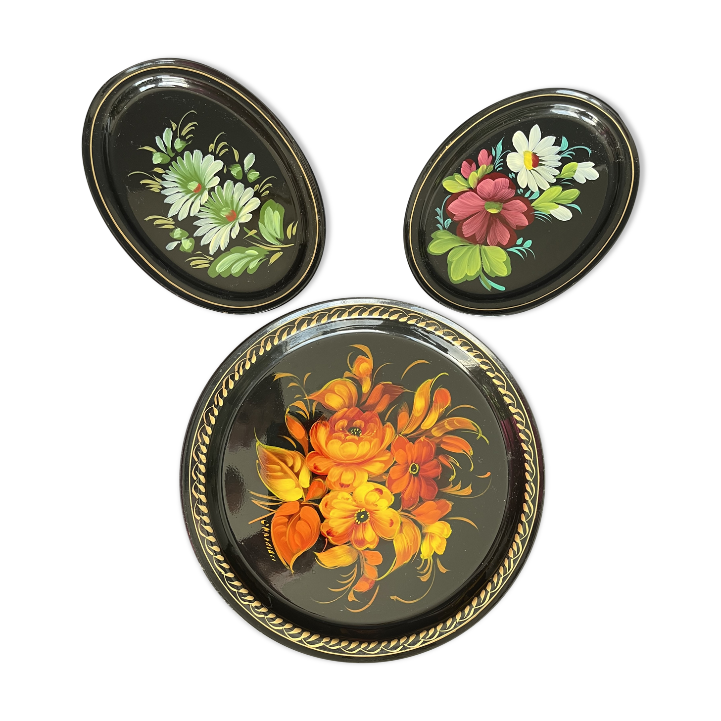 Set of three painted sheet metal trays