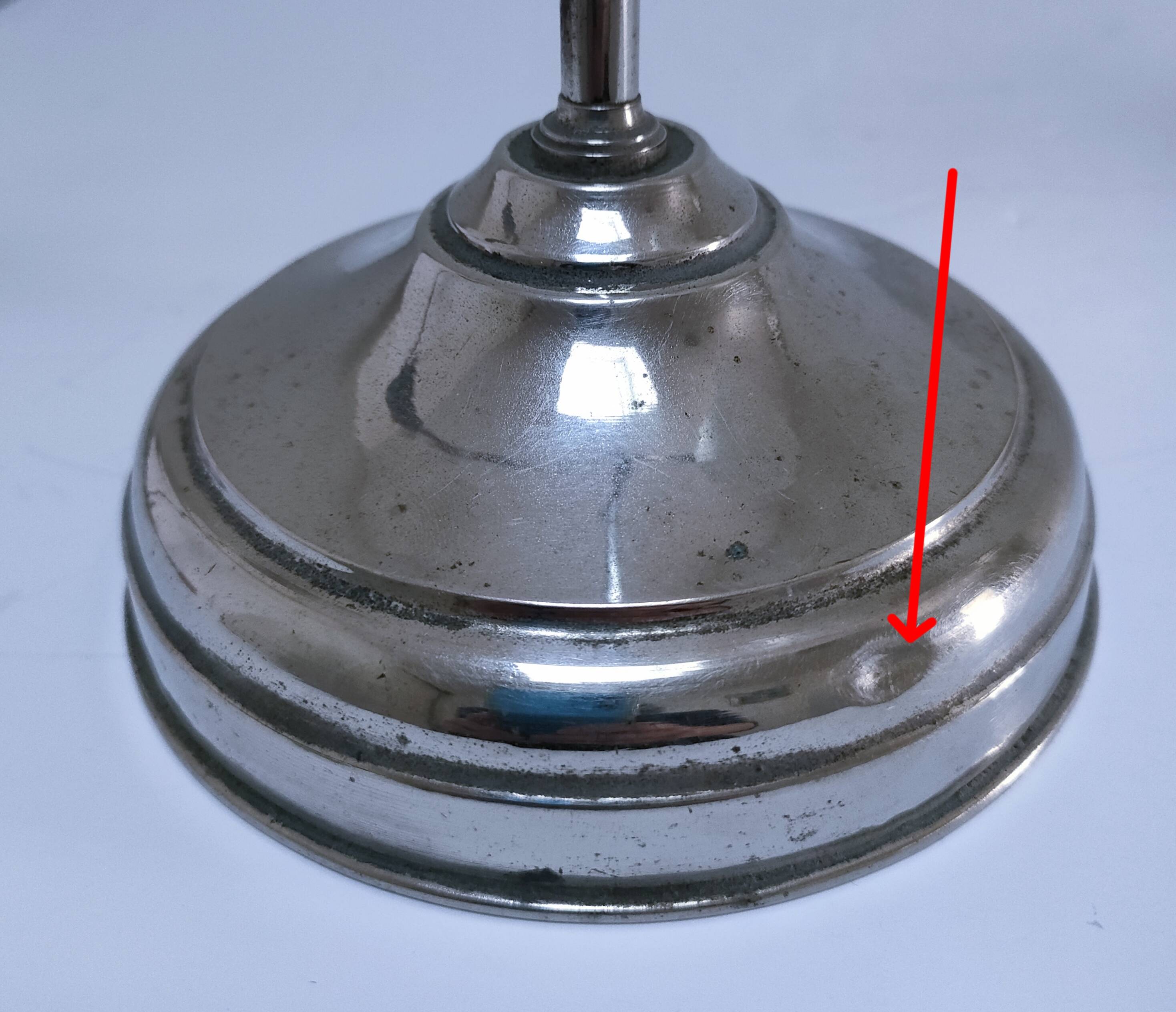 Art Deco lamp with chrome metal and opalescent glass.