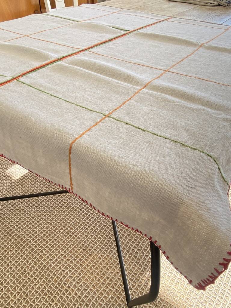 Nappe basque brodée main - 130x90 - Chanvre