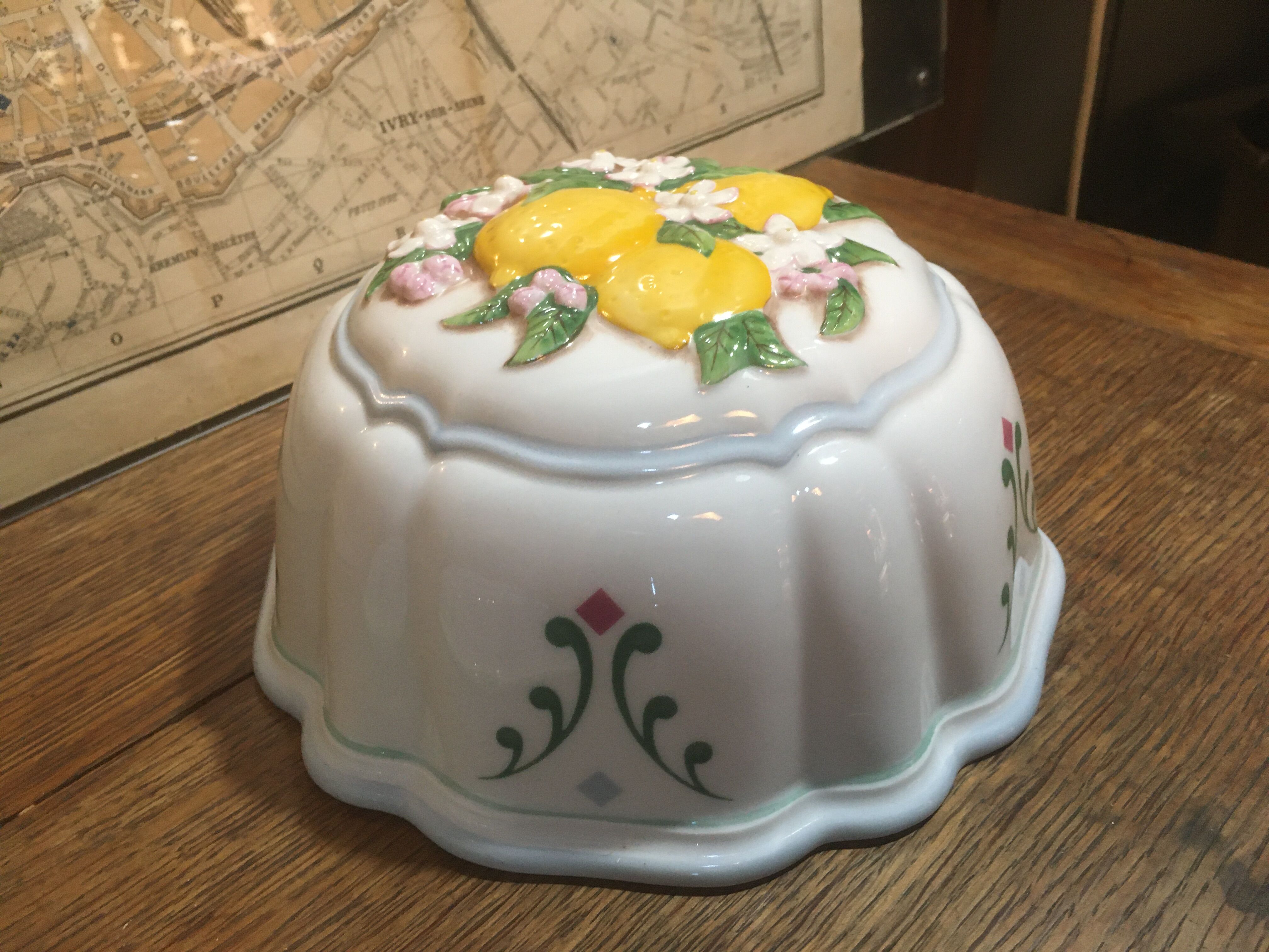 Decorative jelly mold